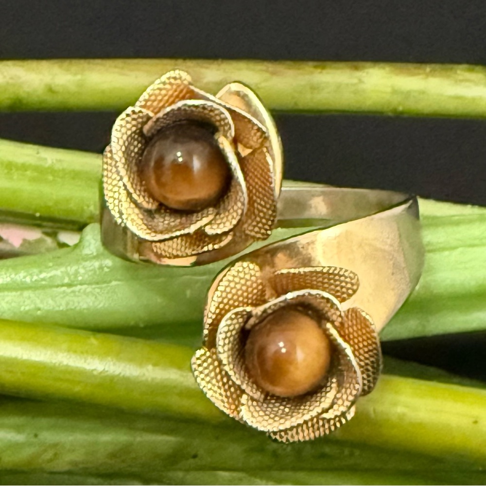 Vintage Unsigned Gold-tone Double Rose Flower Tigers Eye Fashion Ring Size 9